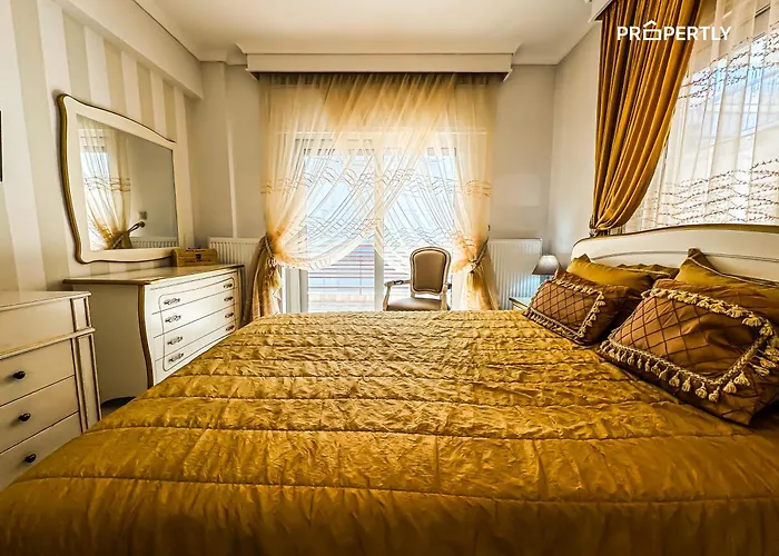 Seaside Luxury Apartment