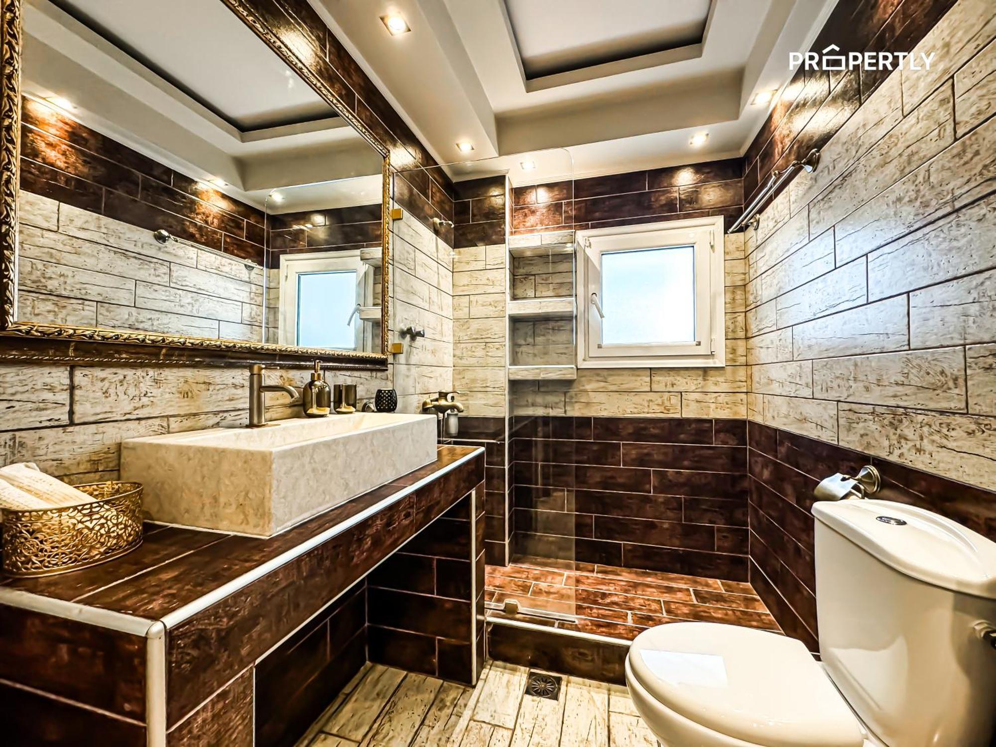Seaside Luxury Apartment